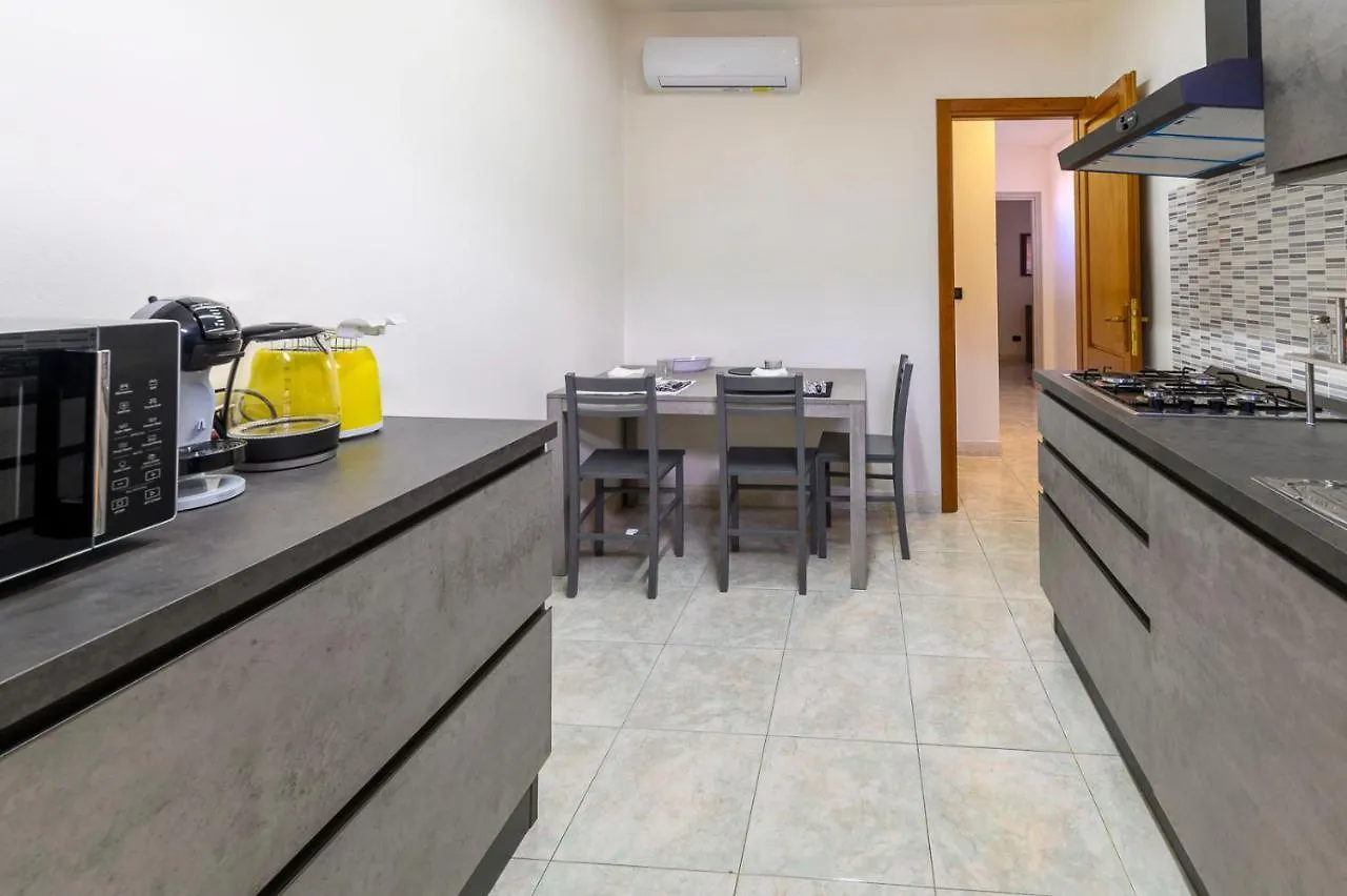 Via Figoli Apartment Oristano Italien