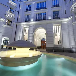 The One Luxury Neapel